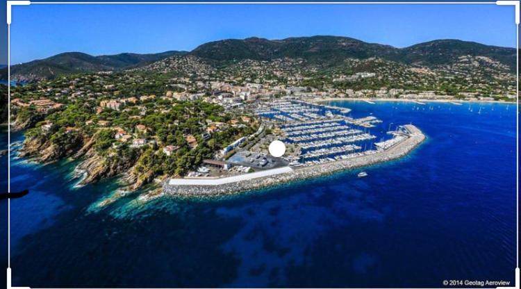 Cavalaire Vue Mer Au Loin Maisonnette Tout Equipee Pour 4 Personnes Avec Piscine Clim Wifi Velos Tv Barbecues المظهر الخارجي الصورة